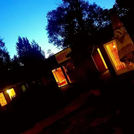 Berg Motel Nomád Tábor Homestay szállás